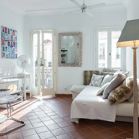 A Lovely Split Level Townhouse In The Heart Of Next To The Marche Forville And The Palais 1749 Apartment Cannes